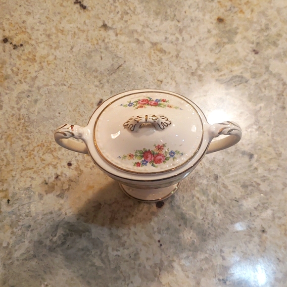 Floral Sugar Bowl With Lid - Picture 2 of 12